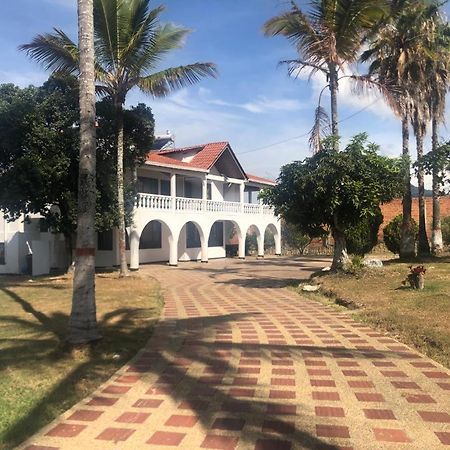 Hotel Villa Noel Chinauta Zewnętrze zdjęcie